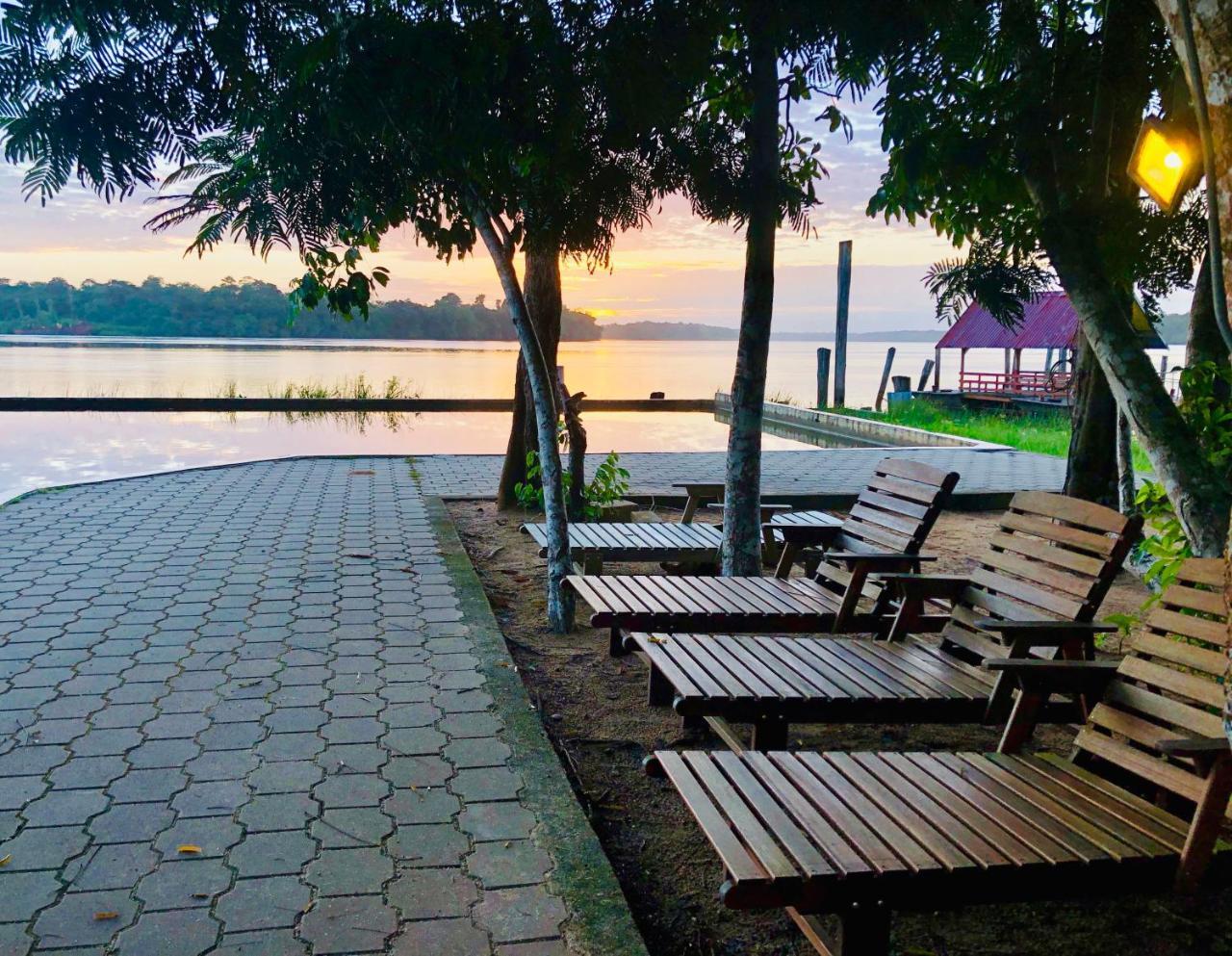 Overbridge River Resort Paramaribo Exteriör bild