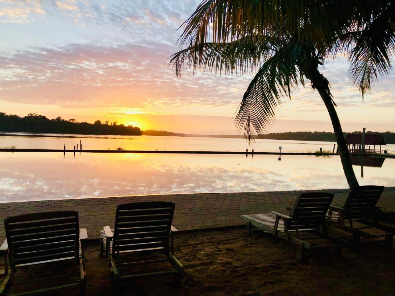 Overbridge River Resort Paramaribo Exteriör bild